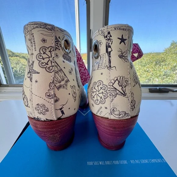 John Fluevog East End Pandora Ankle Boots Like New - Picture 4 of 5